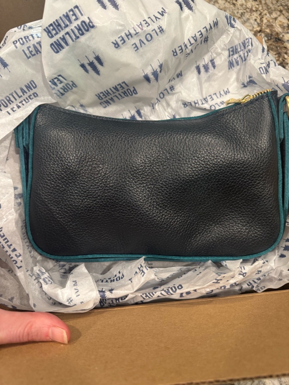 Portland Leather Lucy bag - Picture 2 of 3